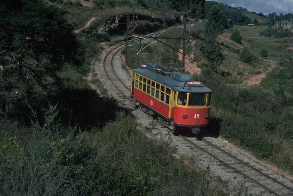  - Tramwagen  A-5 ex Guaruja, nahe São Cristovão, Campos do Jordão, 1997